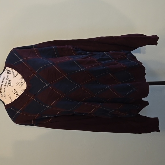 Printed V-neck Sweater - Picture 1 of 6